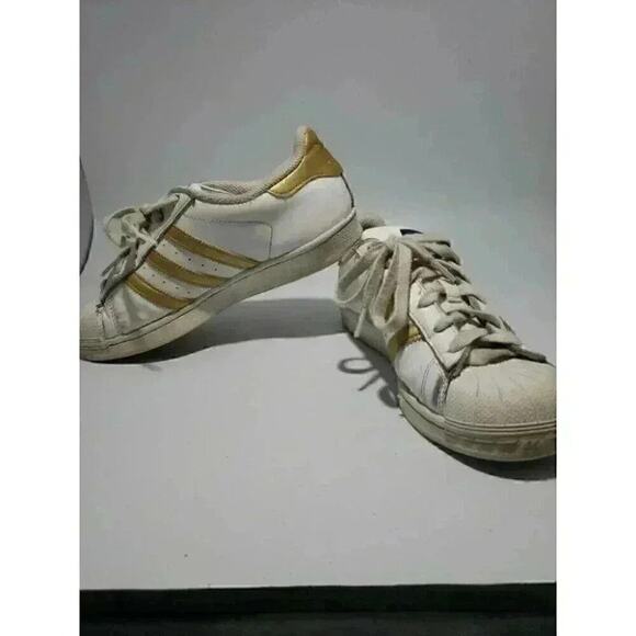 ADIDAS SUPERSTAR SHELL TOE BASKETBALL TENNIS WOMEN'S SIZE 5.5 WHITE GOLD A10 - Picture 1 of 7